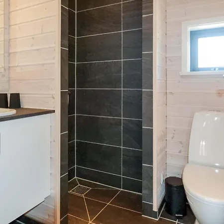 Three-bedroom In Dom wakacyjny Grenå