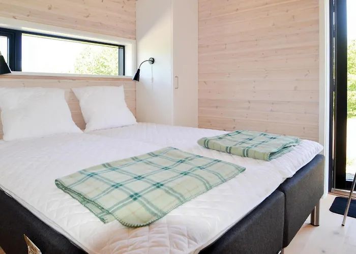 Three-bedroom In Hébergement de vacances *