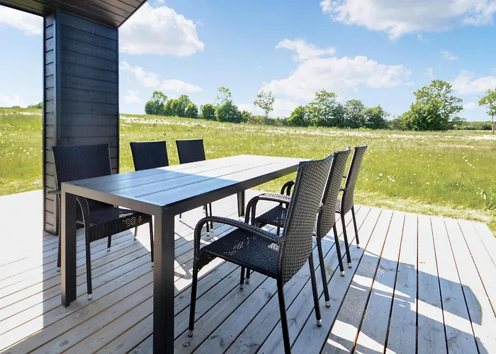 Three-bedroom In Hébergement de vacances *